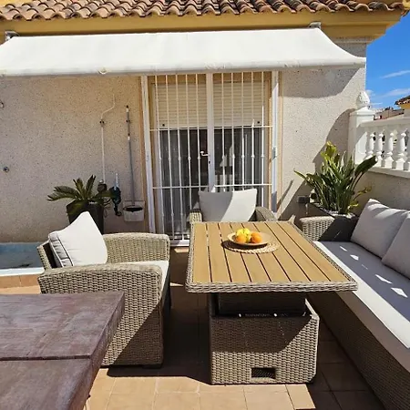فيلة Casa Marbella *